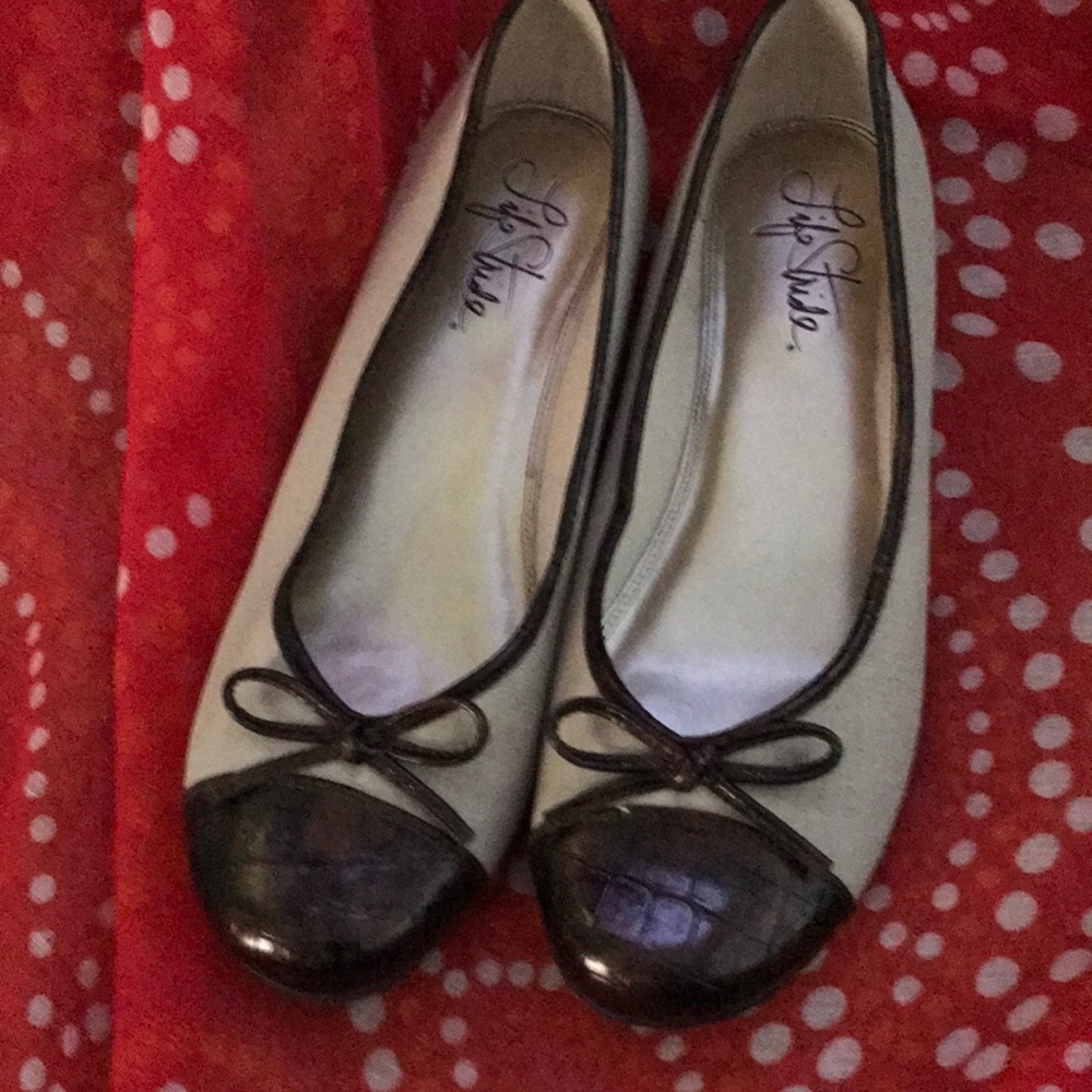 Women’s Life Stride flats